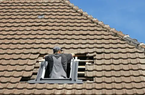 Pose de velux à Paillet